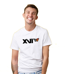 Человек XVI на белом.jpg