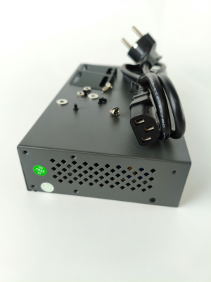 Коммутатор XVI SWP3204, L2, 4 PoE 10/100/1000, 1 UpLink 10/100/1000, 1SFP 100/1000, 55Вт, 16Gbps, 2K MAC