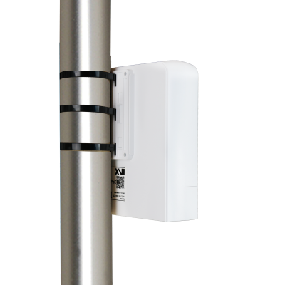 PoE коммутатор XVI SEP1006 крепление на трубу