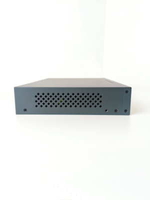 Коммутатор XVI SWP1024, 27_портов: 24_порта 100Мбит/с с PoE + 2_порта 1Гбит/с + 1xSFP, 400Вт