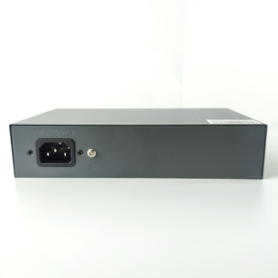 Коммутатор XVI SWP3608, 8 PoE 10/100, 2UpLink, 1SFP, 120Вт, 7,8Gbps, 2K MAC