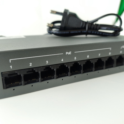 Коммутатор XVI SWP3508, 8 PoE 10/100, 120Вт, 5,6Gbps, 2K MAC