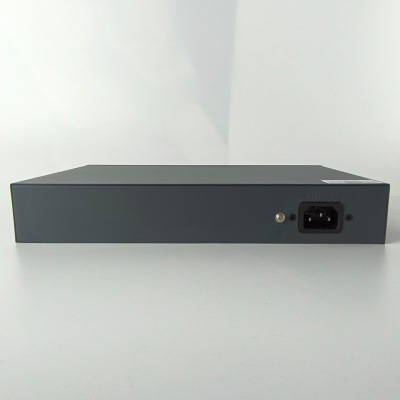 Коммутатор XVI SWP3224, L2, 24 PoE 10/100/1000, 2UpLink, 1 SFP, 300Вт, 54Gbps, 8K MAC
